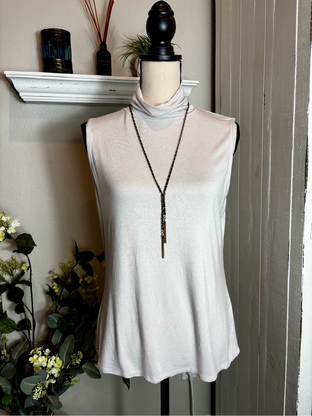 T Tahari Light Beige Sleeveless Turtleneck Camisole